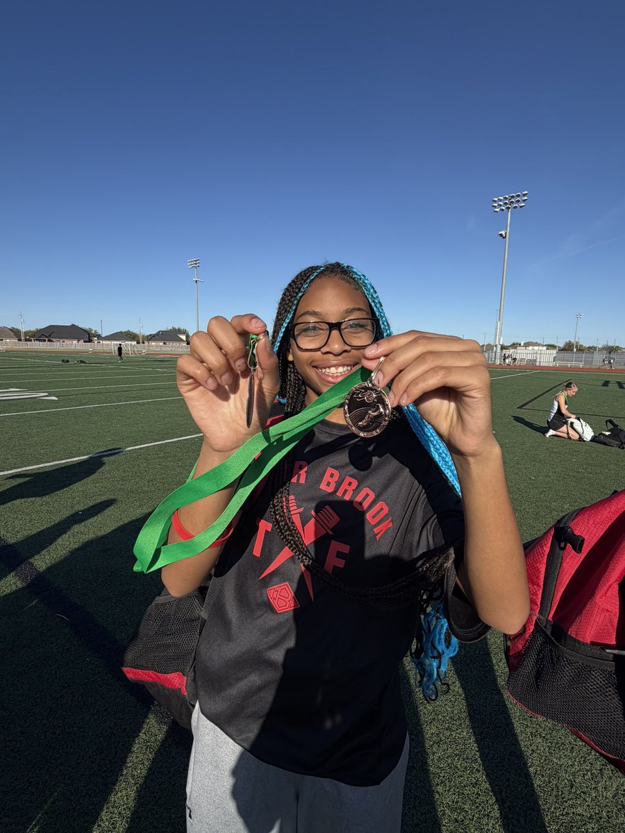CBHS Girls XC/T&F tweet media