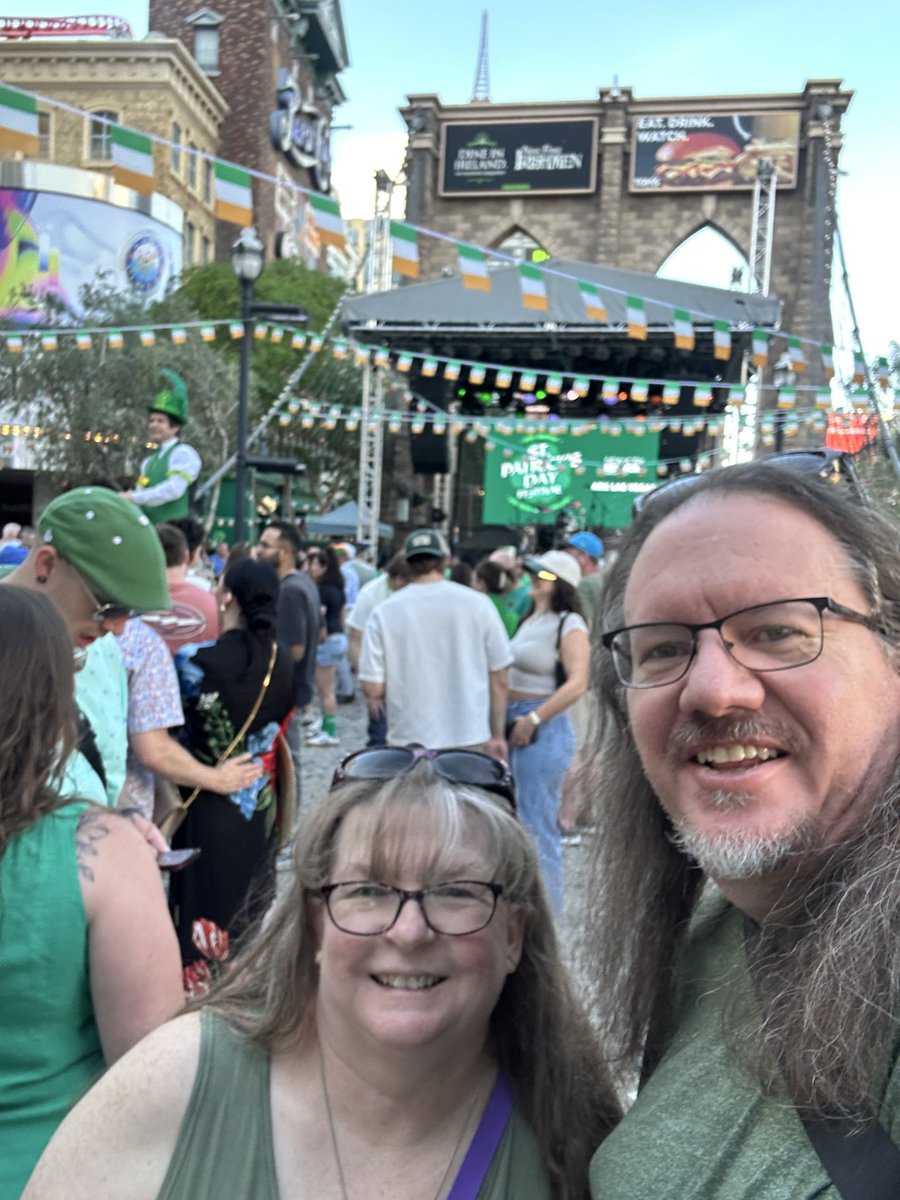 Mike Russell tweet media