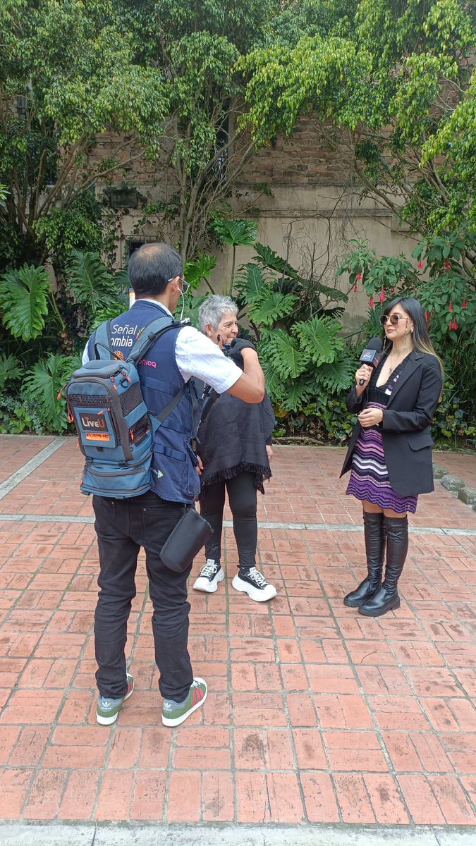 Artesanías de Colombia tweet media