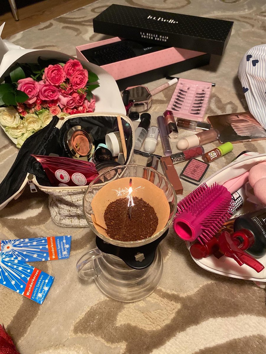 ber21_'s tweet photo. حوسه العيد احلا من العيد نفسه ✨🌸 https://t.co/b2MTcB45P3