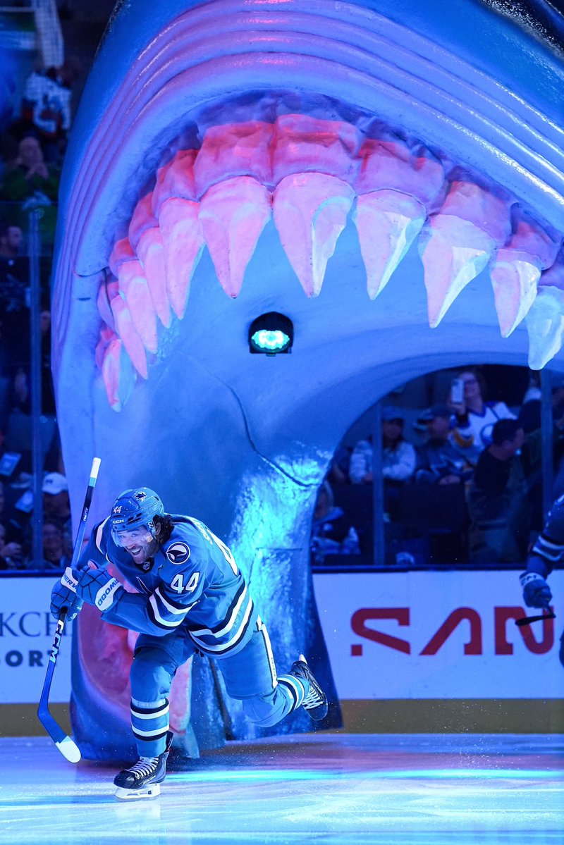 𝗮𝗹𝗹𝘆 tweet media