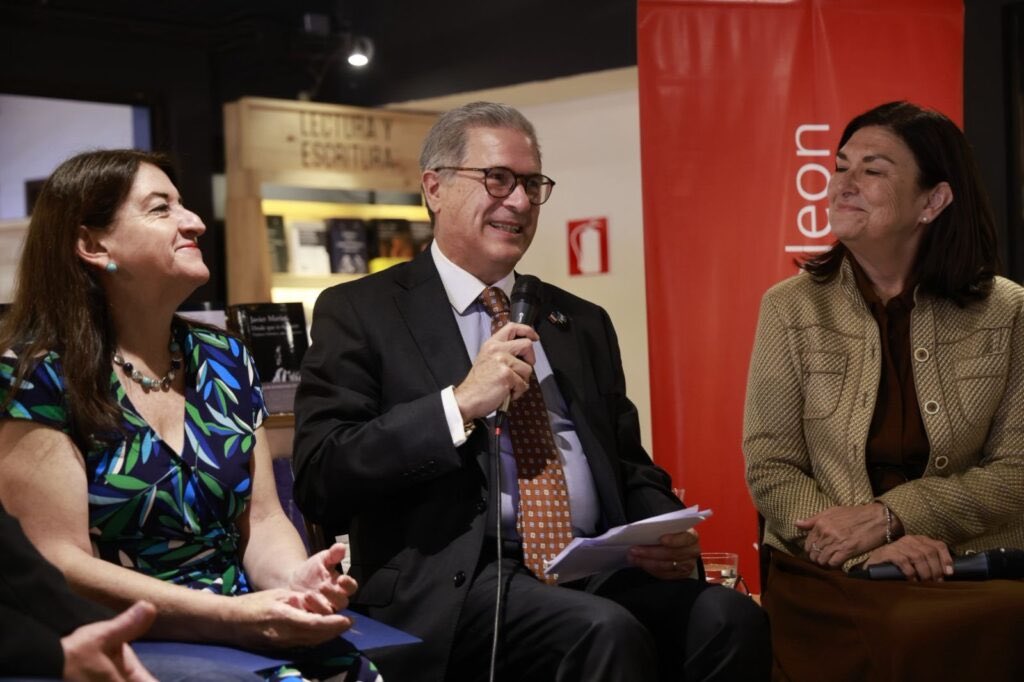 Convocan a Premio de Novela Corta «Tierra de Maíz» todanoticia.com/2026/03/19/con… #Premioliterario #NovelaCorta #TierradeMaíz #Francia #todanoticia