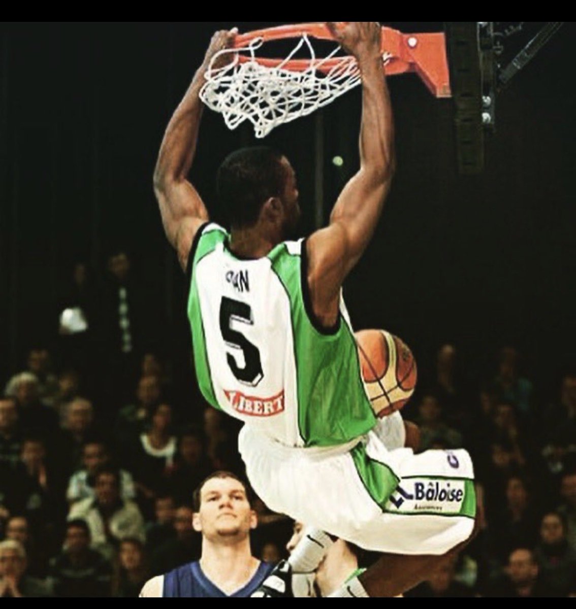 3d EMPIRE tweet media