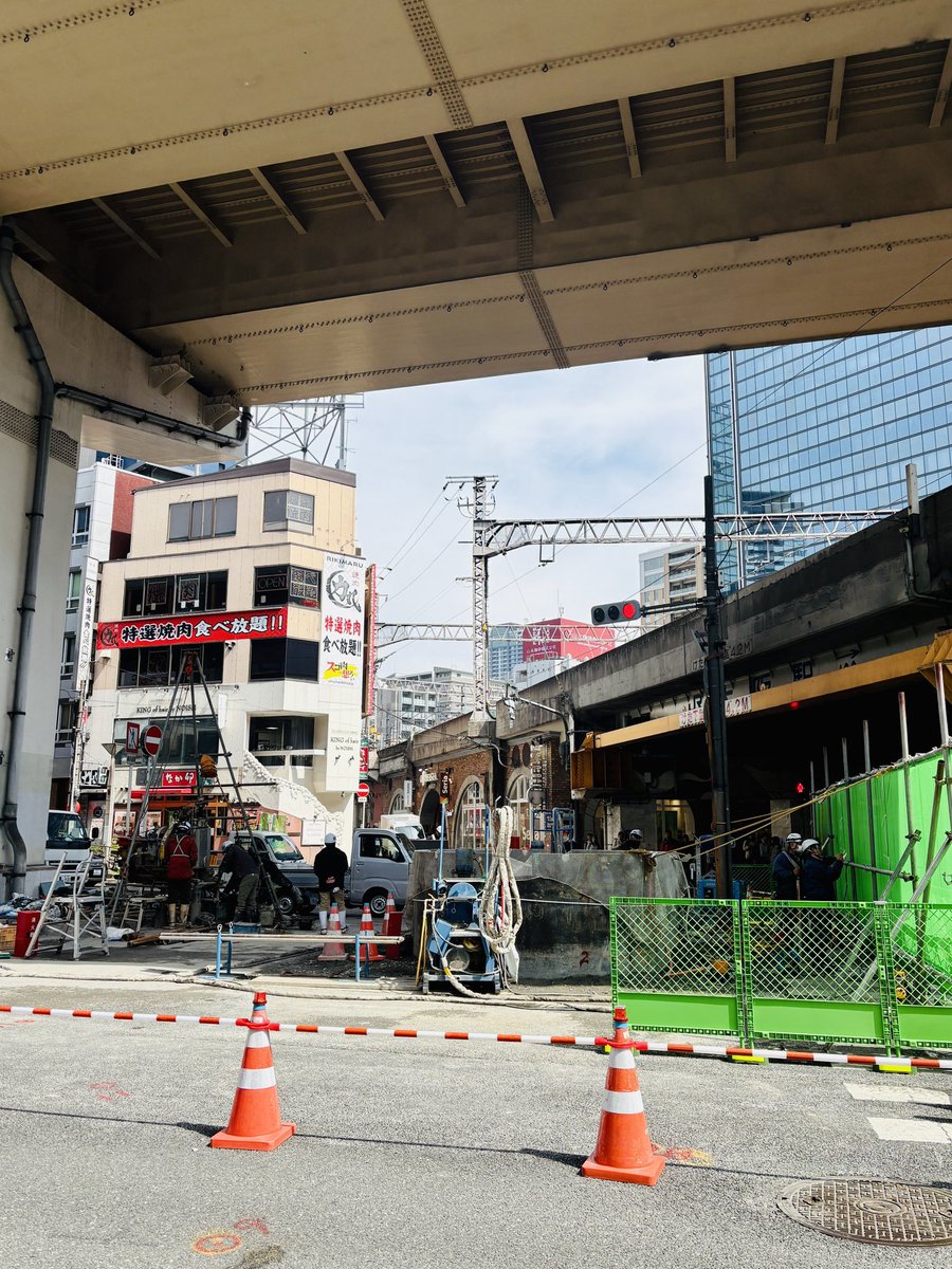 oʞɐsɐ ɐɹnıɯ tweet media