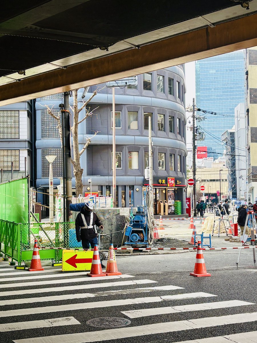 oʞɐsɐ ɐɹnıɯ tweet media