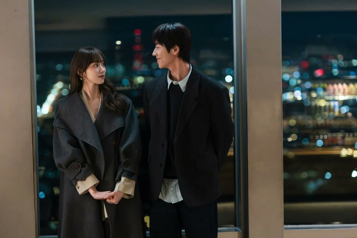 In Your Radiant Season Episode 8: Lee Sung Kyung and Chae Jong Hyeop’s Dream Date Ends in a Shocking Twist! In Your Radiant Season Episode 8: Lee Sung Kyung and Chae Jong Hyeop’s Dream Date Ends in a Shocking Twist!