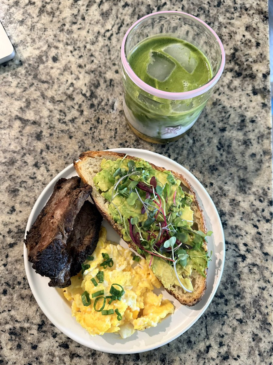 Rheamund 🏀🍕 tweet media