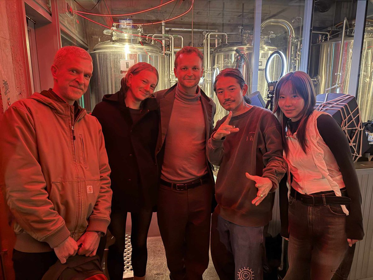 DO SHOCK BOOZE tweet media