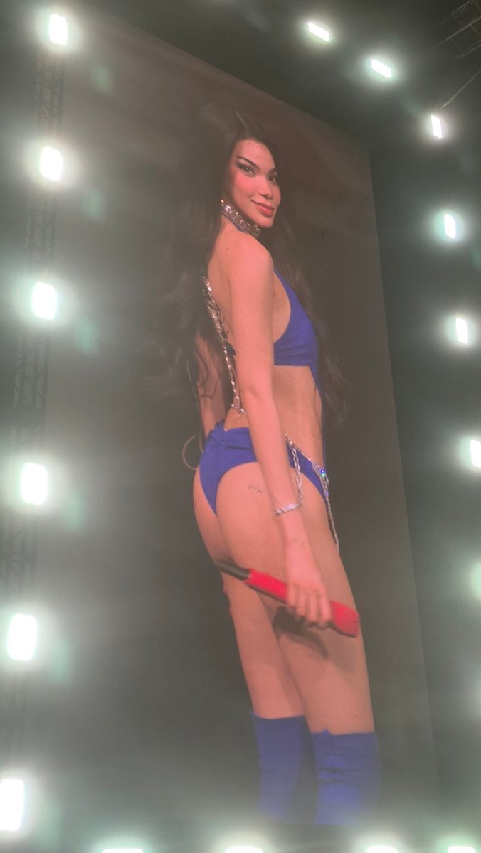 manexkos_'s tweet photo. Estuviste increible en el palacio mi amor. 😭❤️ @keniaos https://t.co/wWoks8DxkE
