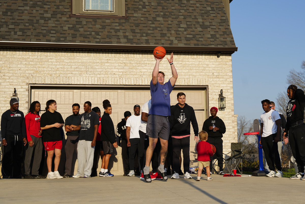 Jeff Faris tweet media