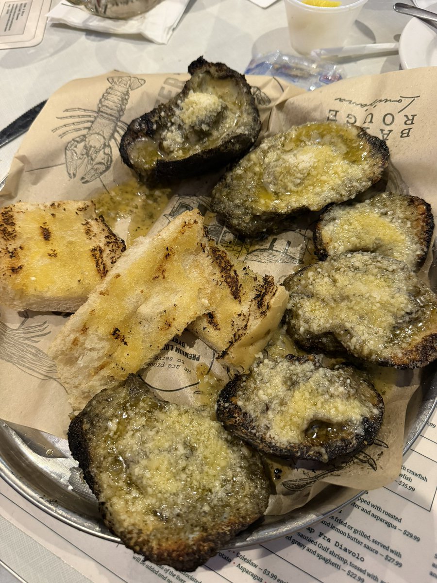 Alyssa Lang tweet media