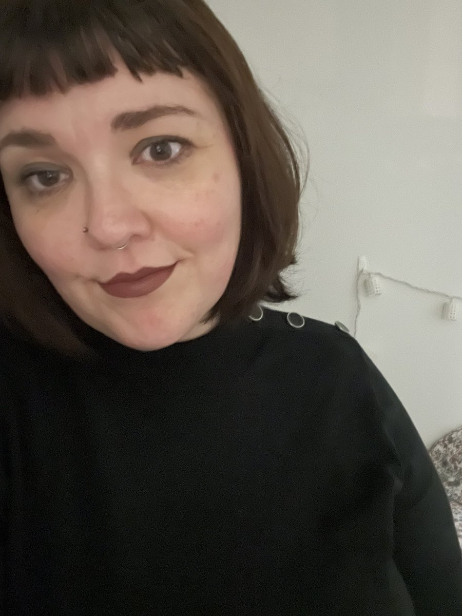 area woman tweet media