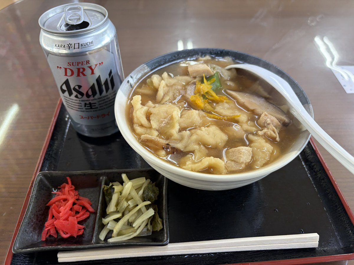 ookuchikami's tweet photo. #三峯神社 境内の #峰明亭
田舎すいとん...
メチャクチャうまいなぁ😋
なんで今まで入ったことなかったんだろう... https://t.co/RReh1VVcpy