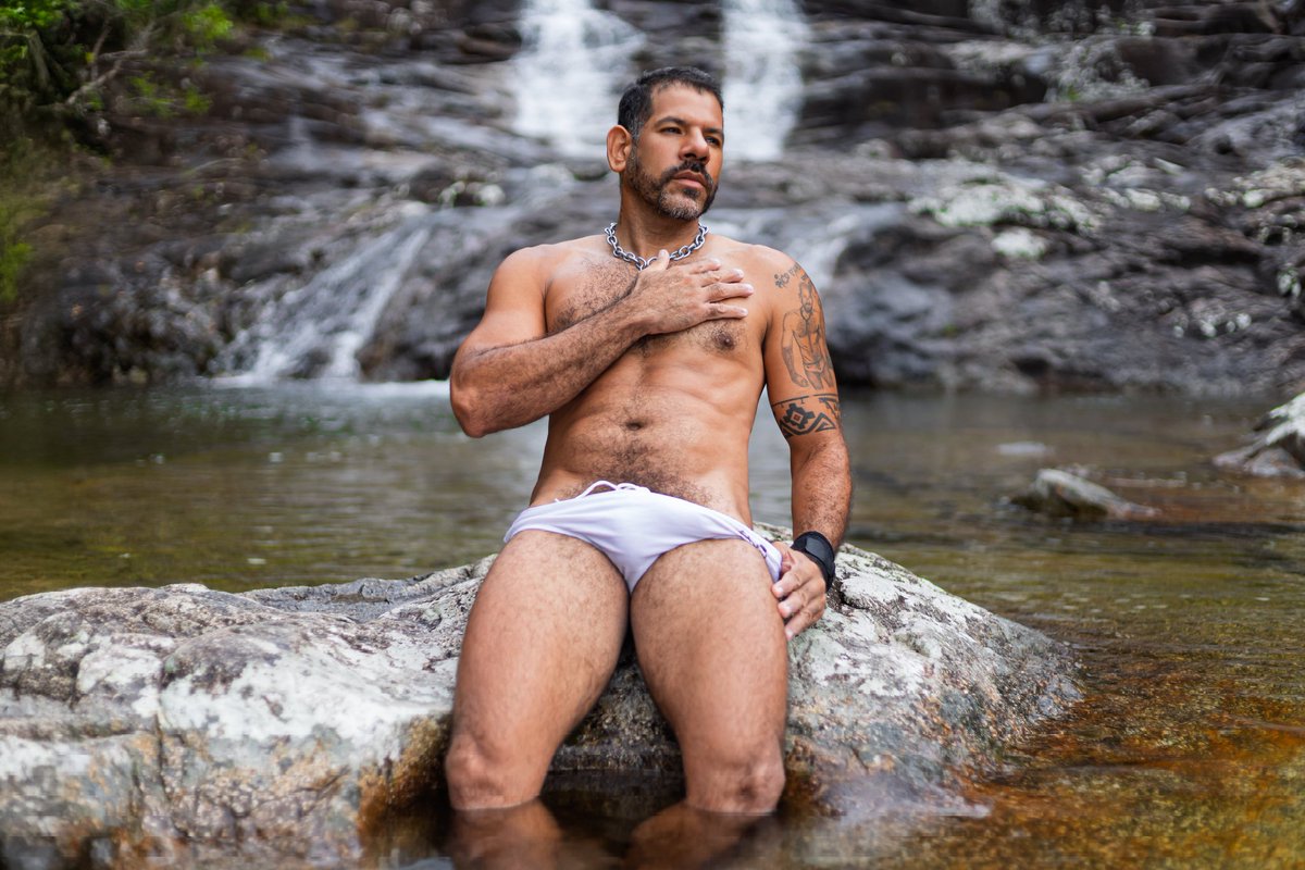 PAU LEITEIRÃO DE FLORIANÓPOLIS 🇧🇷🇬🇧🎥💦💦 tweet media