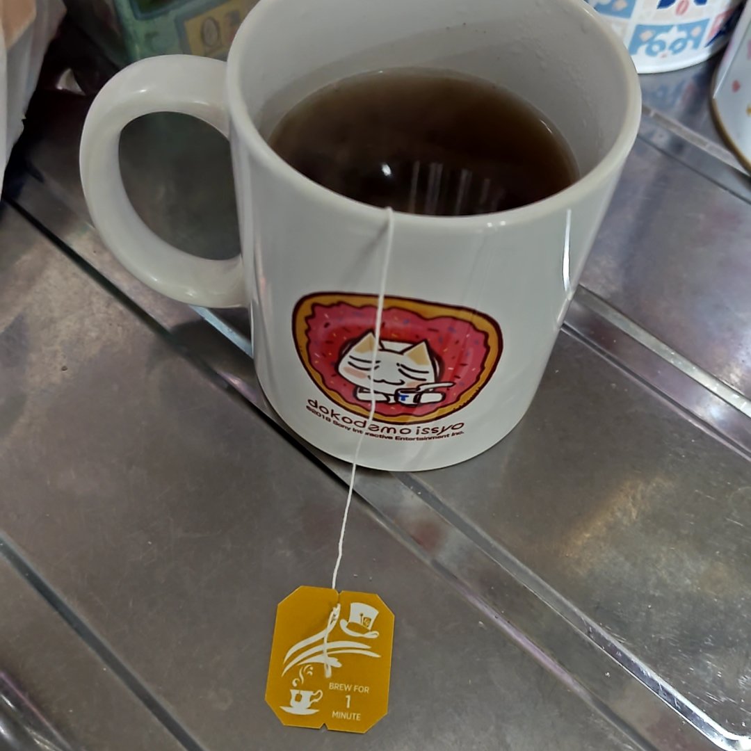 紅茶のタグに、蒸らし時間らしきものが書いてあるんだけど、
「1minute」とか書かれてると、石化するアレを思い浮かべてしまうドクスト好きです😅