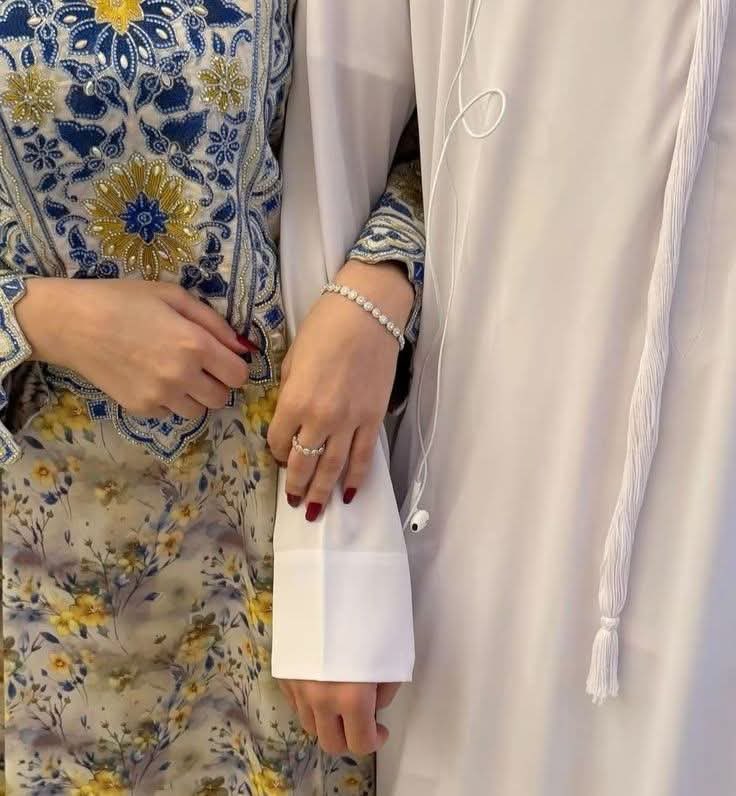 عَمْرو tweet media