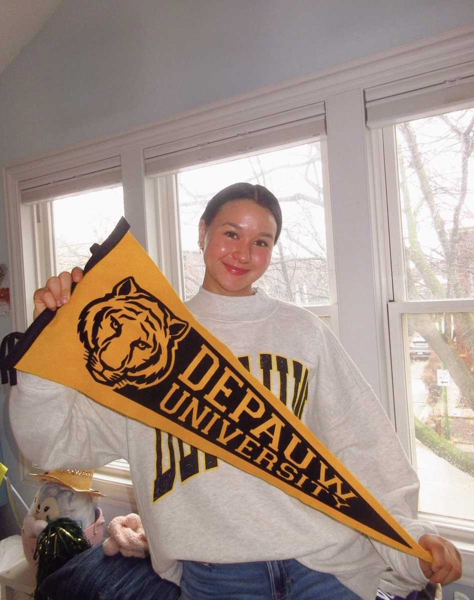 Sofia Stronsky tweet media