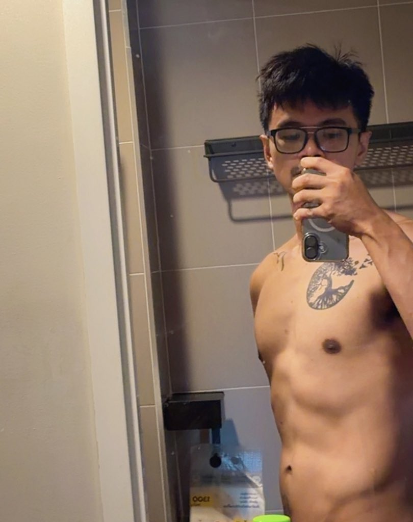 Au…Thira tweet media