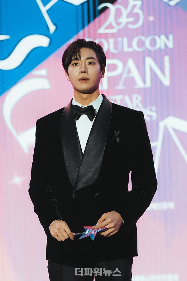 챠코 tweet media