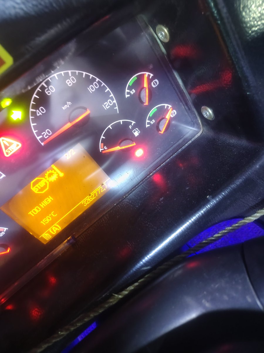 Yashvant5599's tweet photo. Was traveling on this VRL B11r and checked the ODO out of curiosity...
32L+kms in 10 yrs🤯
Got me thinking the revenue this bus might have generated🔥
Still felt rock solid and smooth!
Volvo reliability & comfort🙌
#Volvobusesindia #VRL #b11r #Bus #Engineering #b8r #volvo9600 https://t.co/BzB0NlCaM9