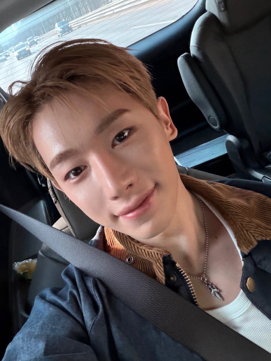 상하이 잘갔다올게!!

#원호 #WONHO