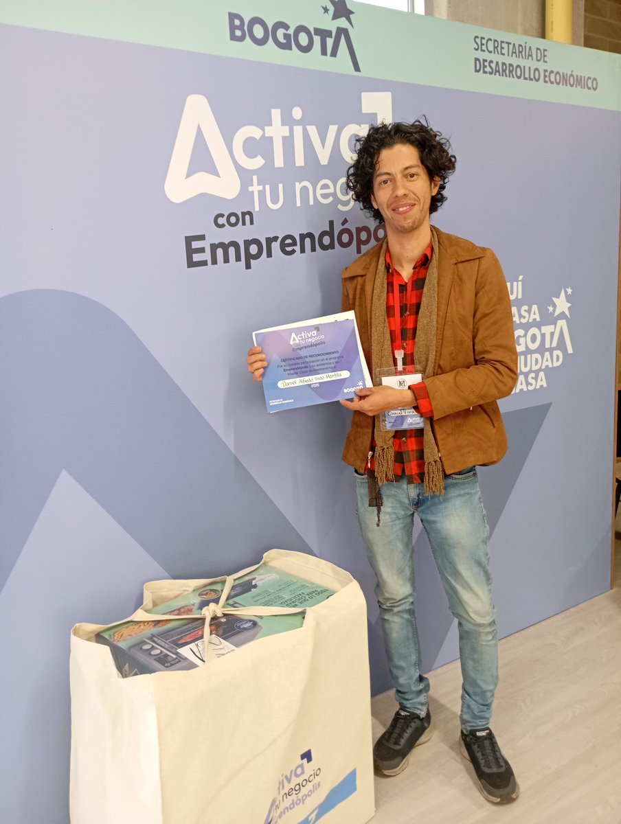 Daniel Vivas tweet media