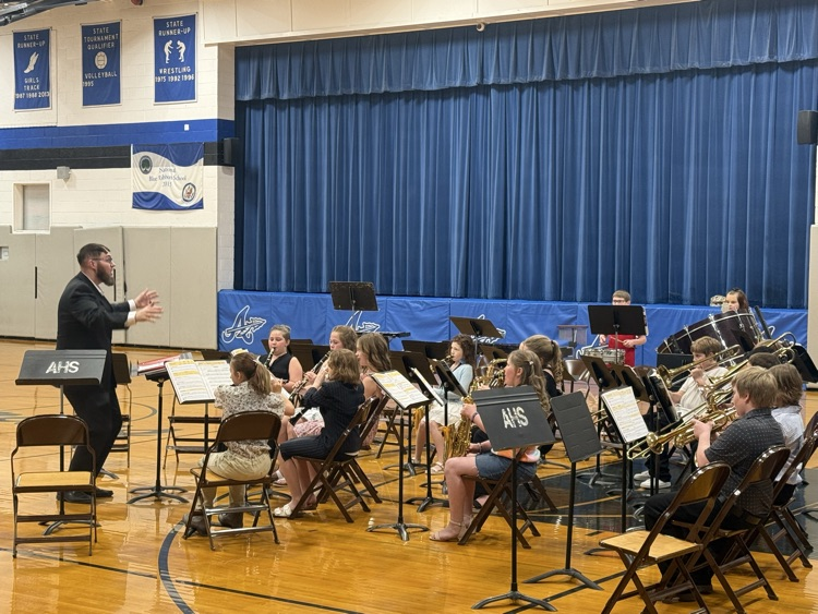 Arapahoe-Holbrook Public School (NE) tweet media