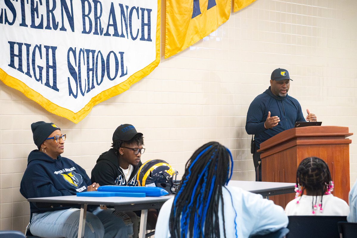 WBHSfootball tweet media