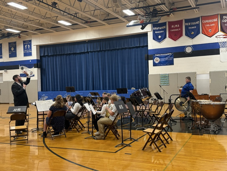 Arapahoe-Holbrook Public School (NE) tweet media