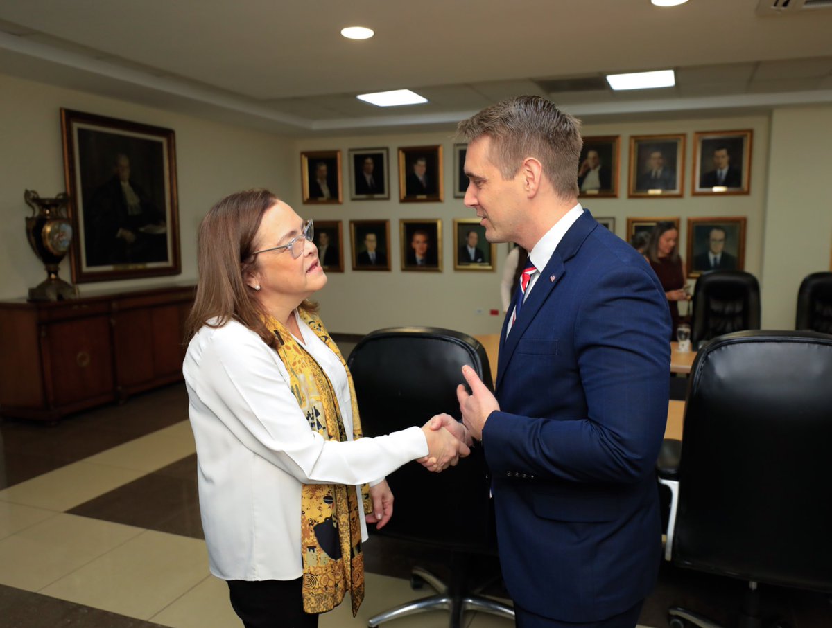 Cancillería de El Salvador 🇸🇻 tweet media