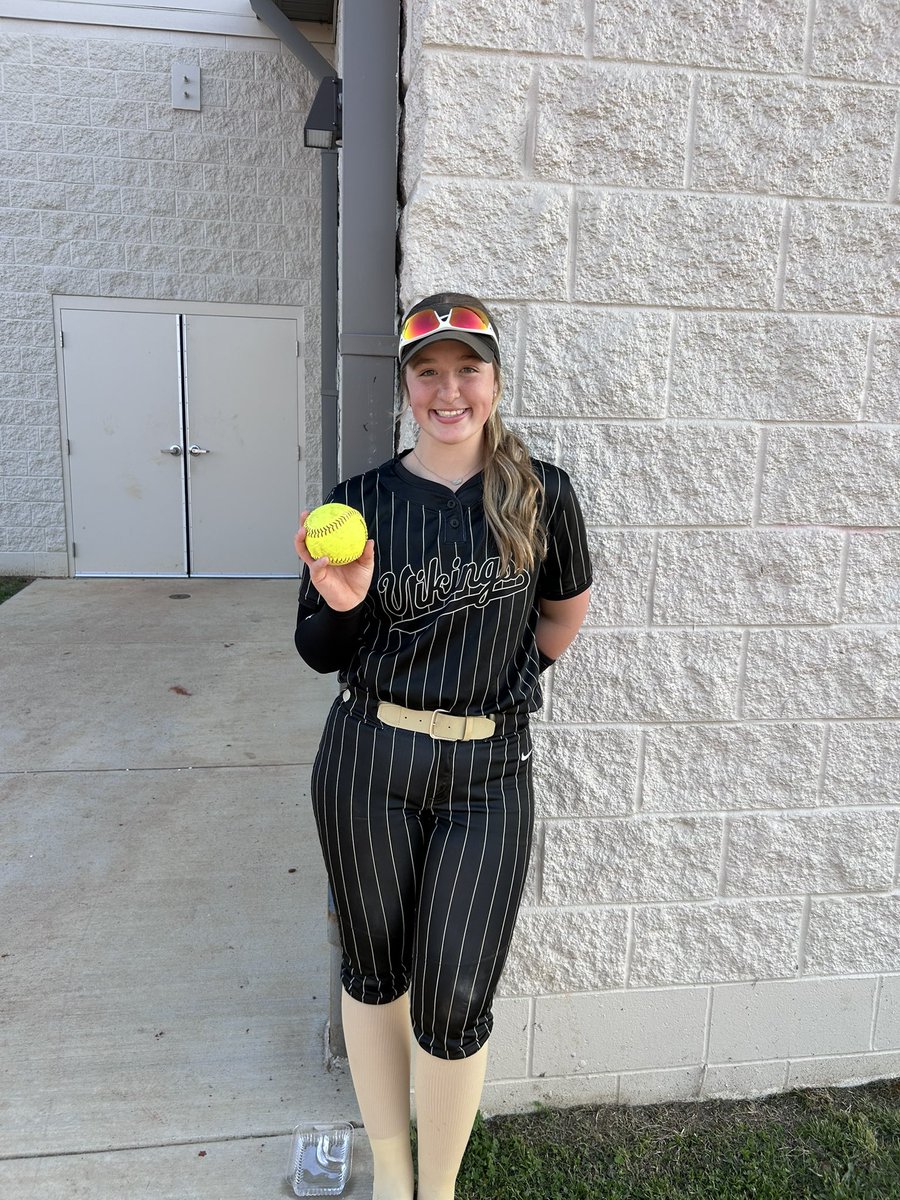 Lexi Kilgore tweet media