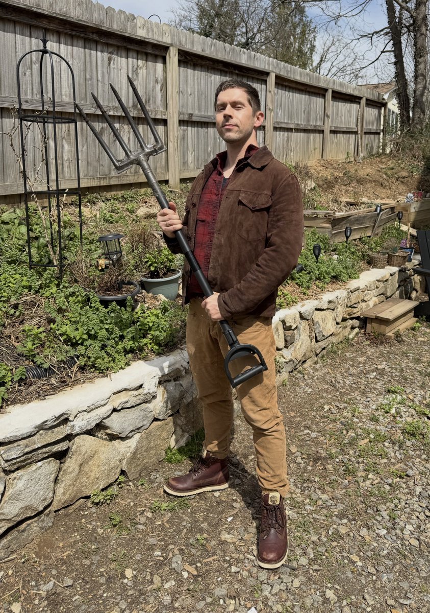 Andrew R. tweet media