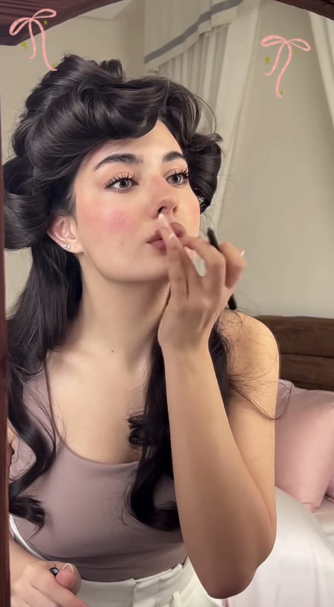 𝐒𝐜𝐫𝐨𝐥𝐥 𝐩𝐢𝐜𝐬 tweet media