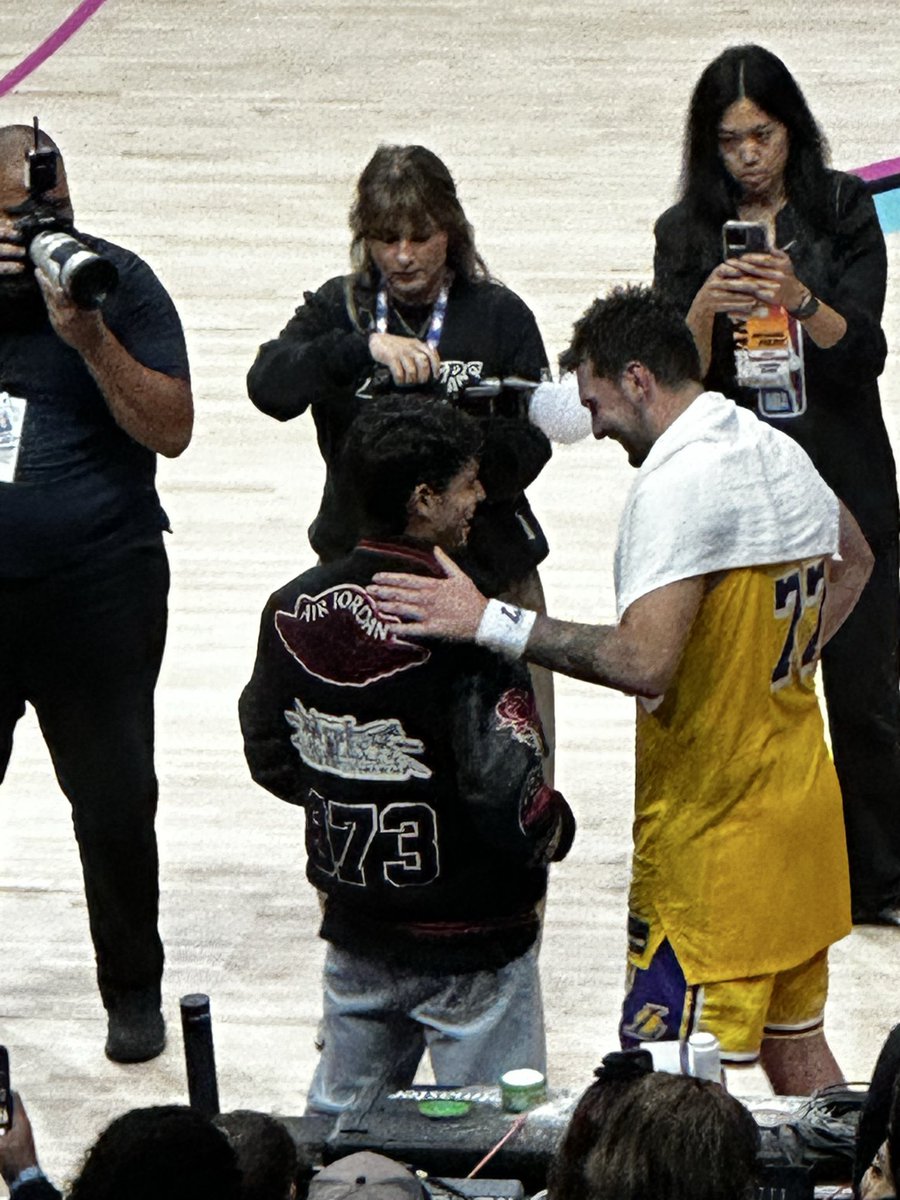 Dave McMenamin tweet media