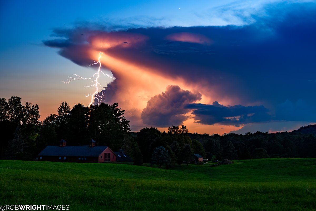 Rob Wright Images tweet media