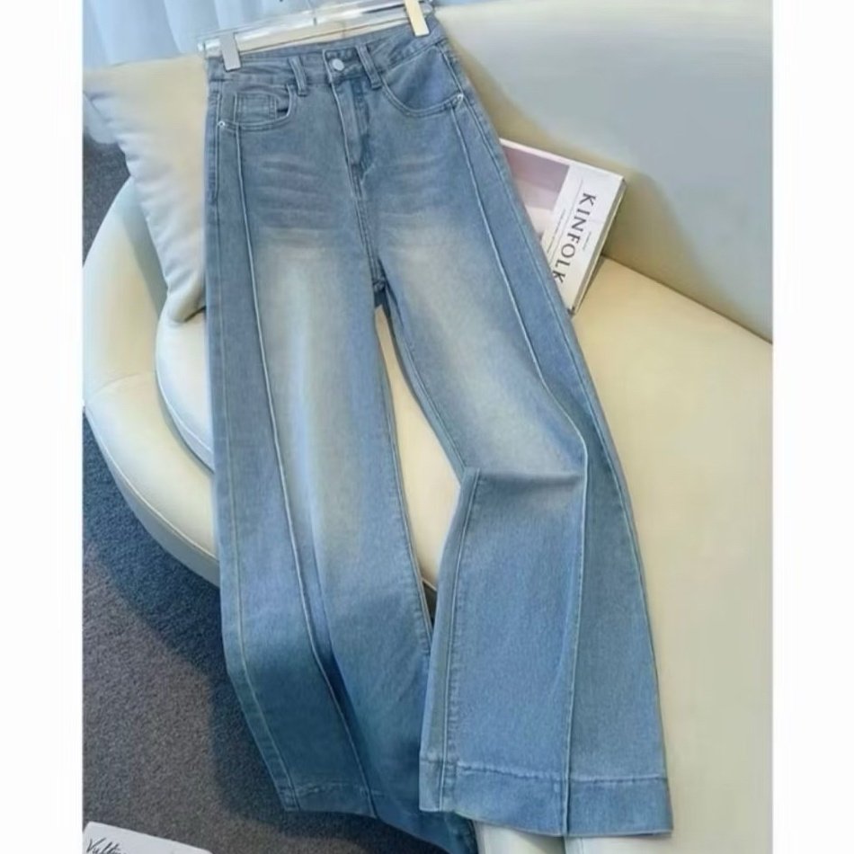 assyakur01's tweet photo. Cek YOYO- New Biru Kekinian Highwaist Kulot Loose Celana Wide Leg Jeans Wanita Korea Style dengan harga Rp55.000. Dapatkan di Shopee sekarang! https://t.co/mW16JW9QKz https://t.co/wH32dupriV