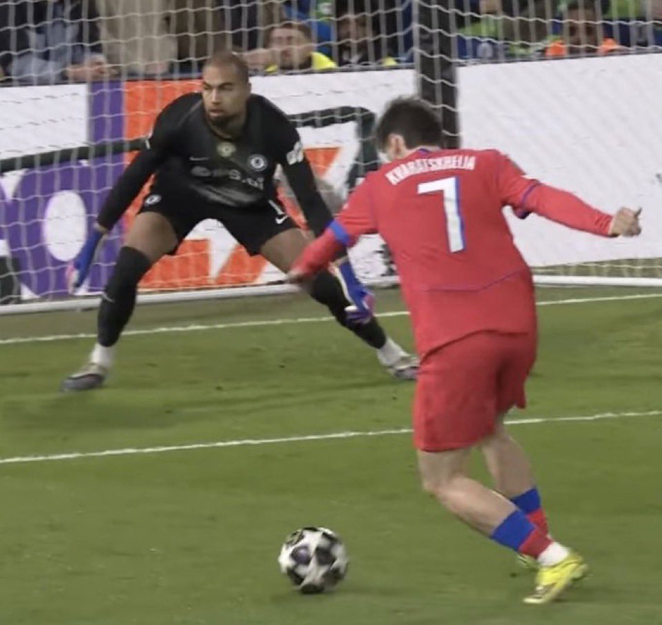 ناير tweet media