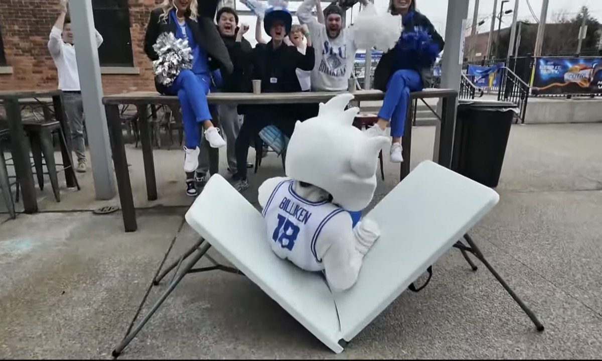 No Context College Basketball tweet media