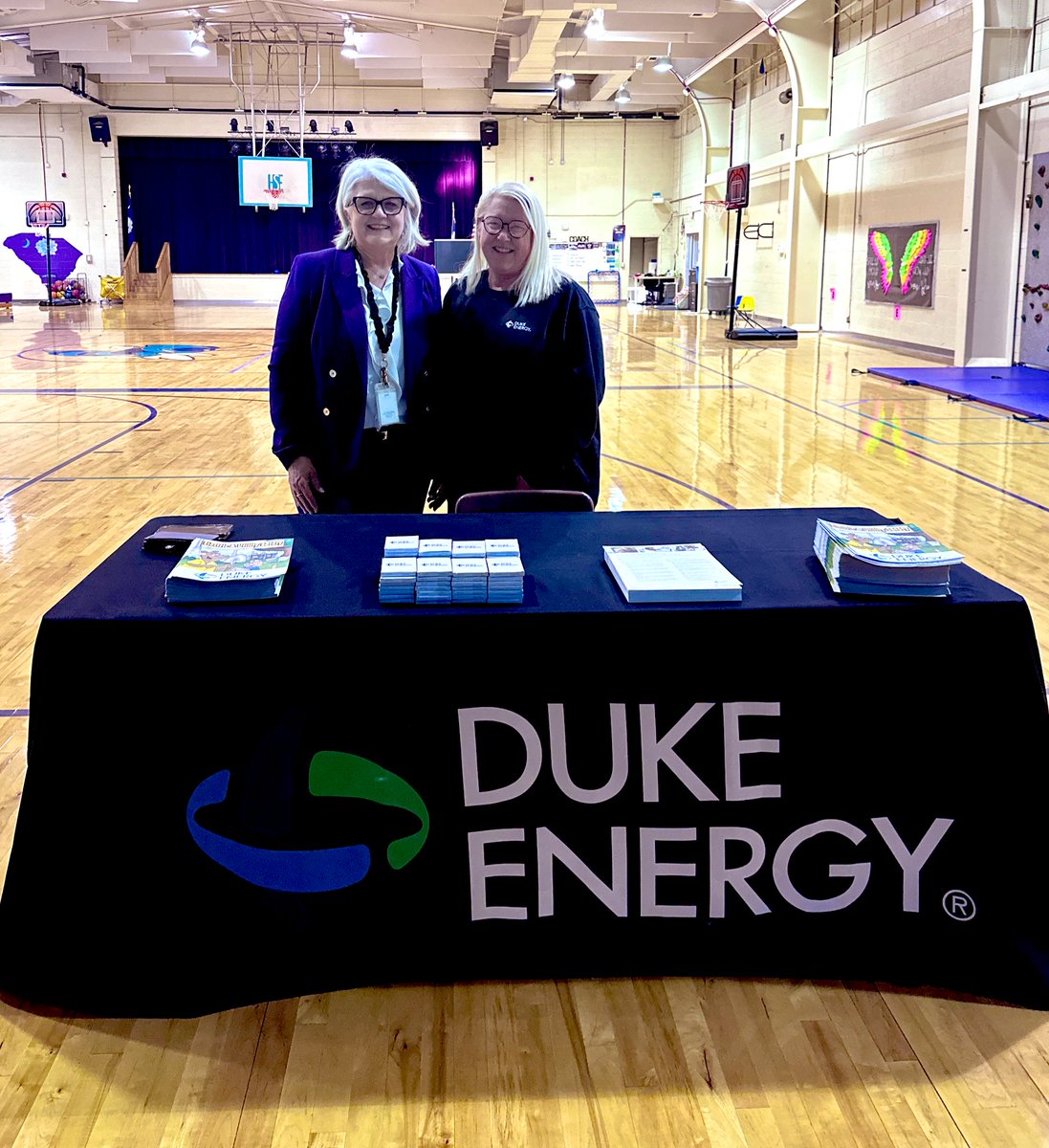 Angie Huston tweet media