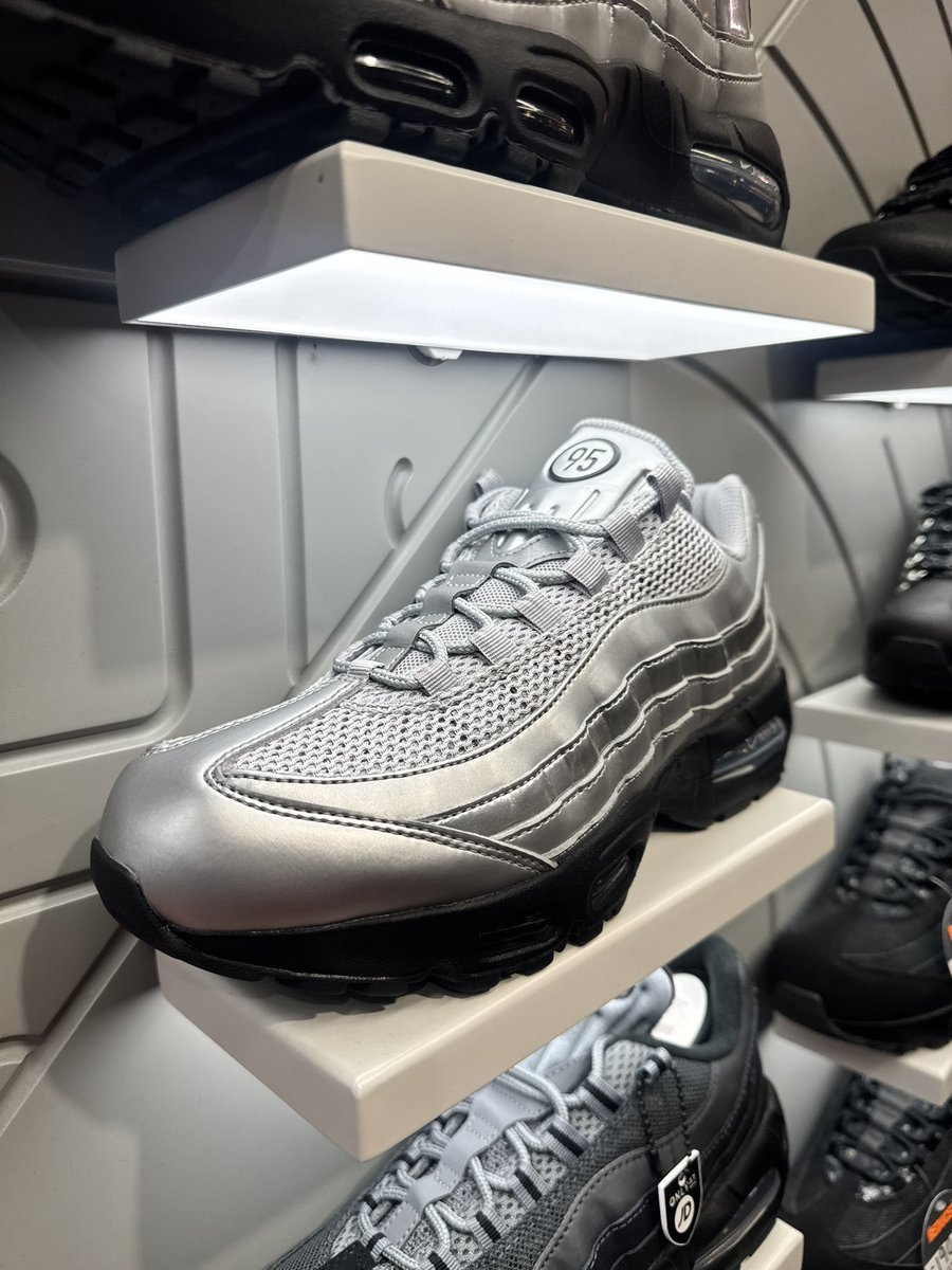 Hass | My First Kicks tweet media