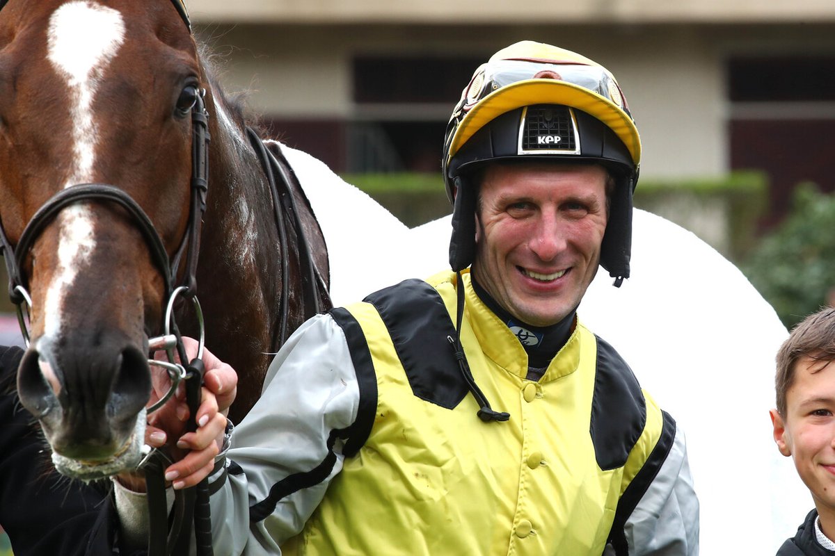 Radio Balances tweet media