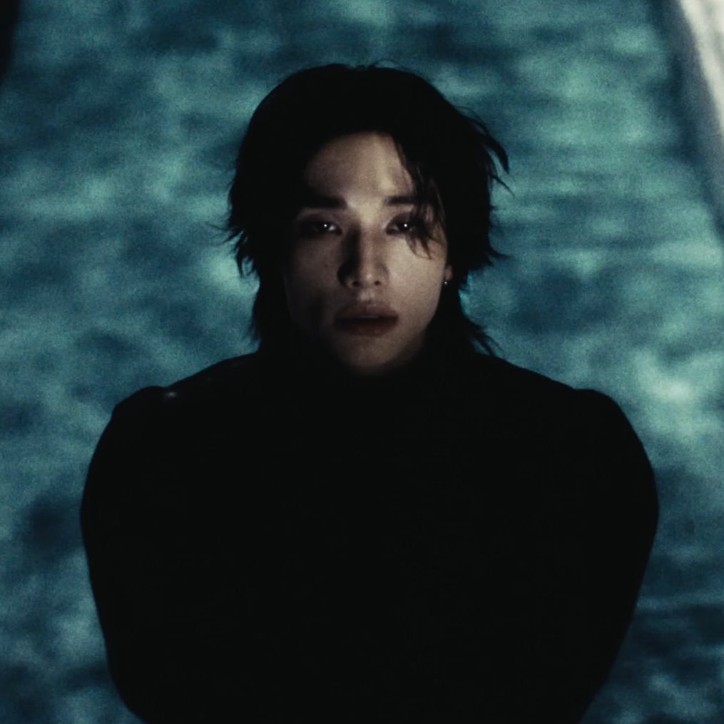 ari 🍓 tweet media