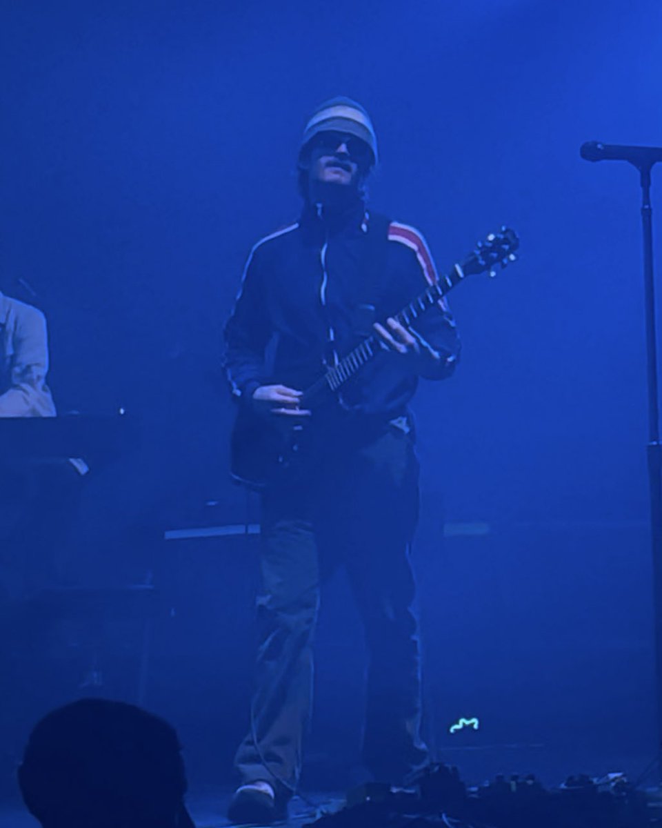 vic | DJO 🎱 SIDE Y LOLLA tweet media