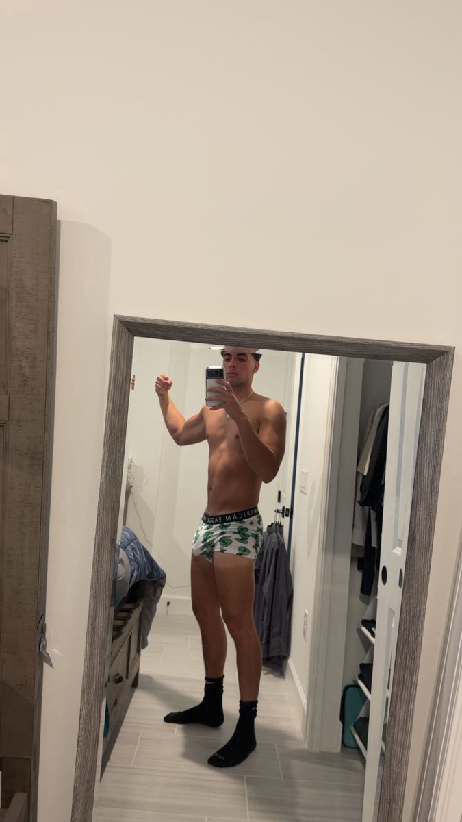 joe58586's tweet photo. First 10 subs gets to see a surprise 👀 https://t.co/JIPcJbTF6F