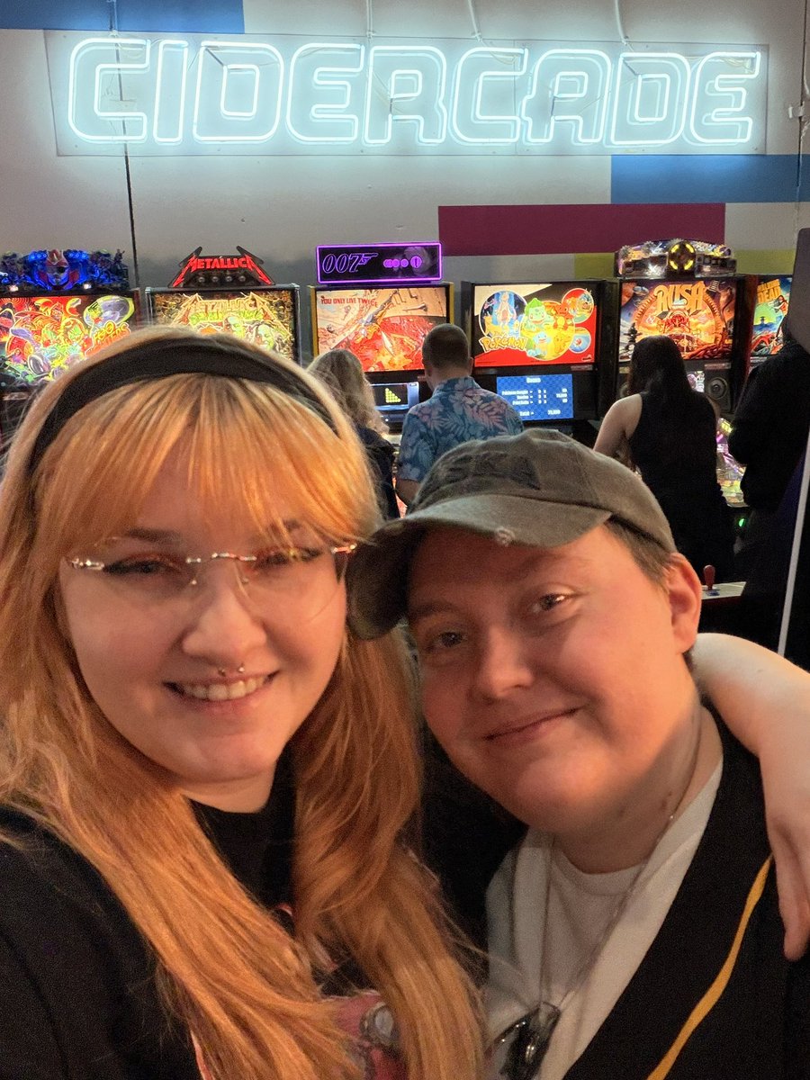 Cayla 💫 🧁 tweet media