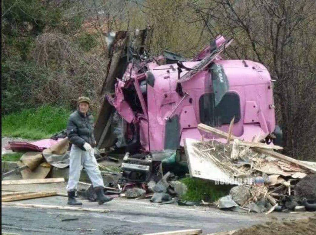 Ron Nabor tweet media