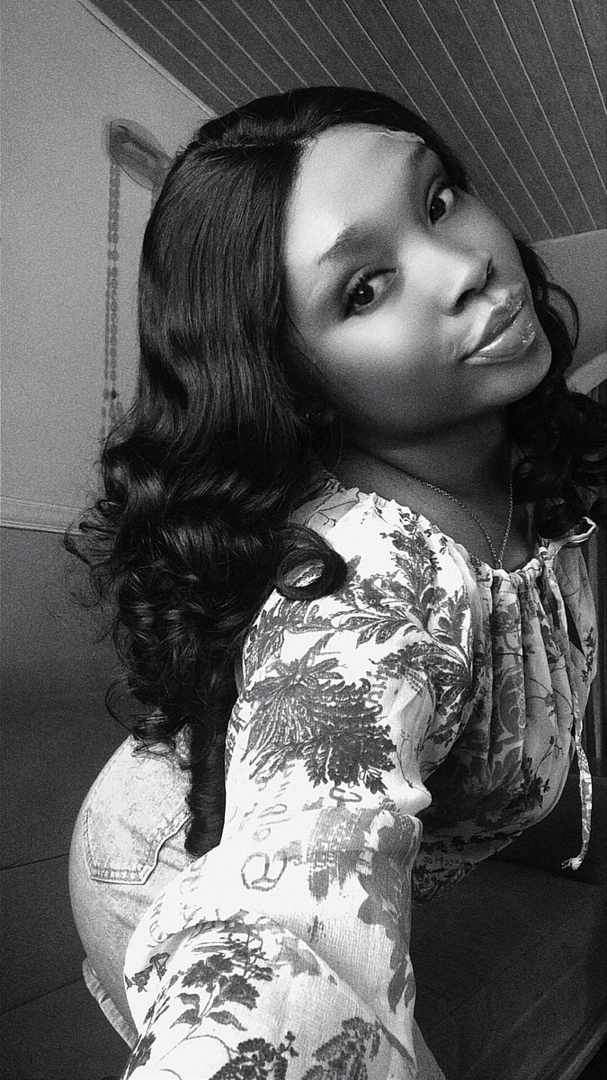 Cynthia🌸 tweet media