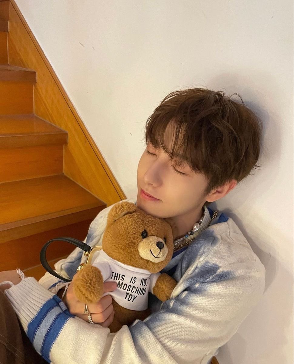 SOC-IE 💛 ˚☽˚.⋆ tweet media