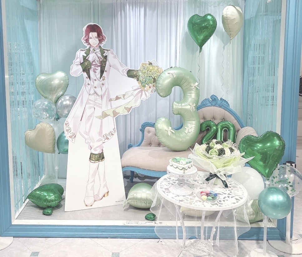 Rejetshop's tweet photo. 【池袋本店】
-展示情報-

本日3月20日は逆巻ライトの誕生日🎂💚

店頭ではライトのバースデー展示を実施中！  
ぜひ一緒にお写真を撮ってみてはいかがでしょうか？  

ご来店お待ちしております✨

#リジェショ https://t.co/zKbZXkB3iM