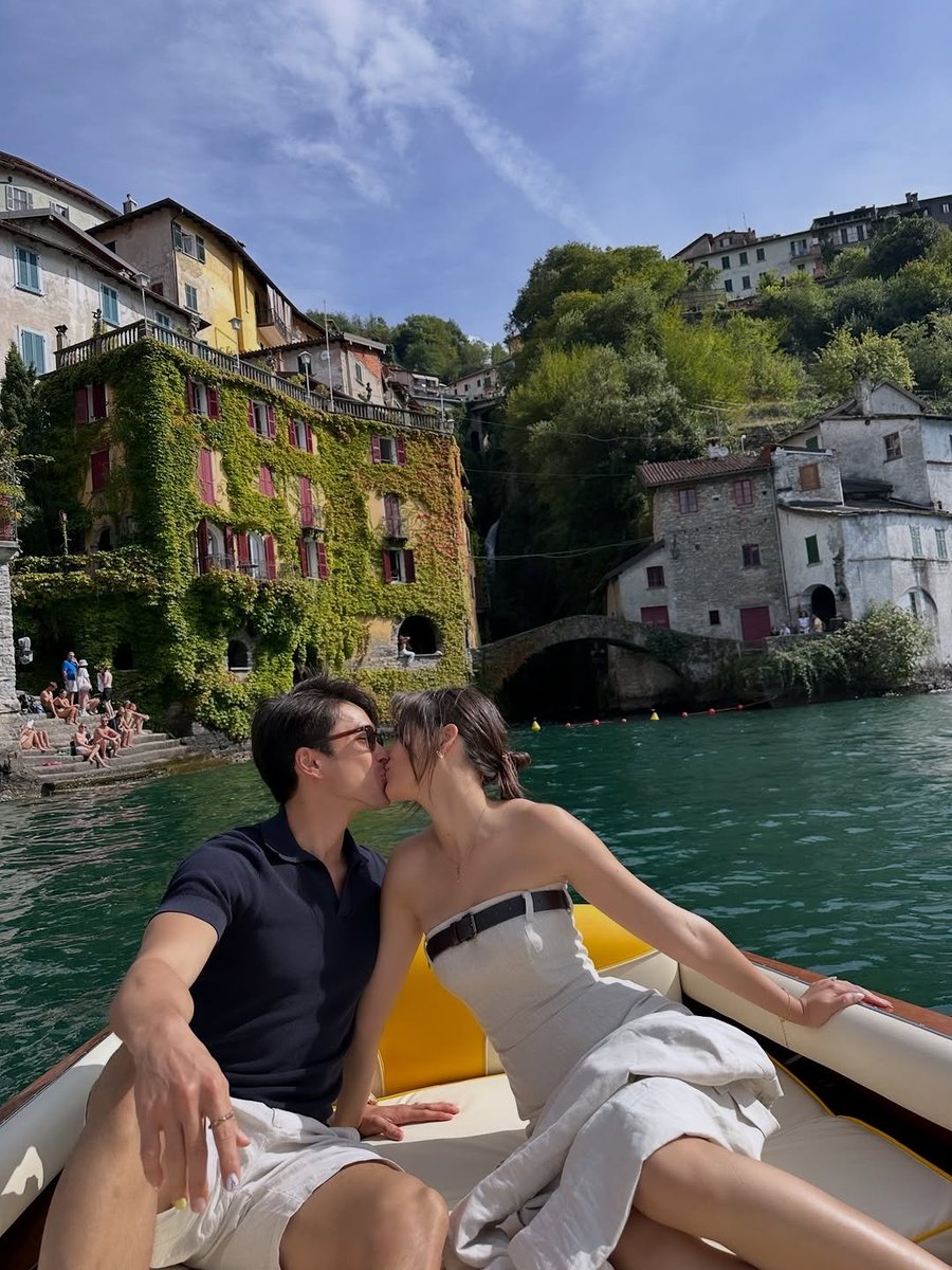 17 เมษายน (วันเกิดปีนี้ของพี่)08.09 น. ณ.บ้านสวน คือวันเริ่มต้นสร้างครอบครัวของคู่ชิบไทยคู่แรกคู่เดียวของพี่ รู้สึกปลื้มใจน้ำตาจะไหล NYคือคู่เห็นตั้งแต่เริ่มต้นจะมาถึงจุดนี้เด็กๆโตแล้วจริงๆโตมาด้วยกันผ่านทุกเรื่องราวมาด้วยกัน ❤🐻🐰
#ณเดชน์ญาญ่าแต่งงาน
#ณเดชน์ญาญ่า